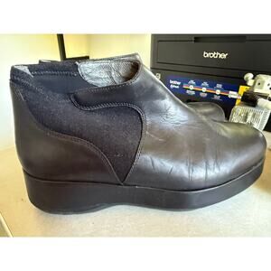 Camper Dessa K400204-002 Womens Black Leather Slip On Casual Dress Boots size 41